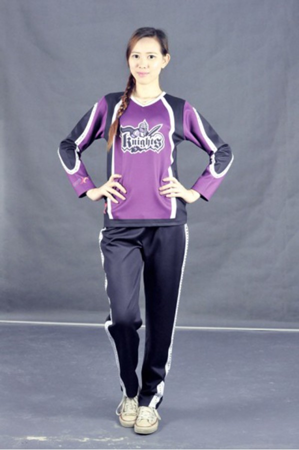 Group cheerleading uniforms Model show Live demonstration Men's